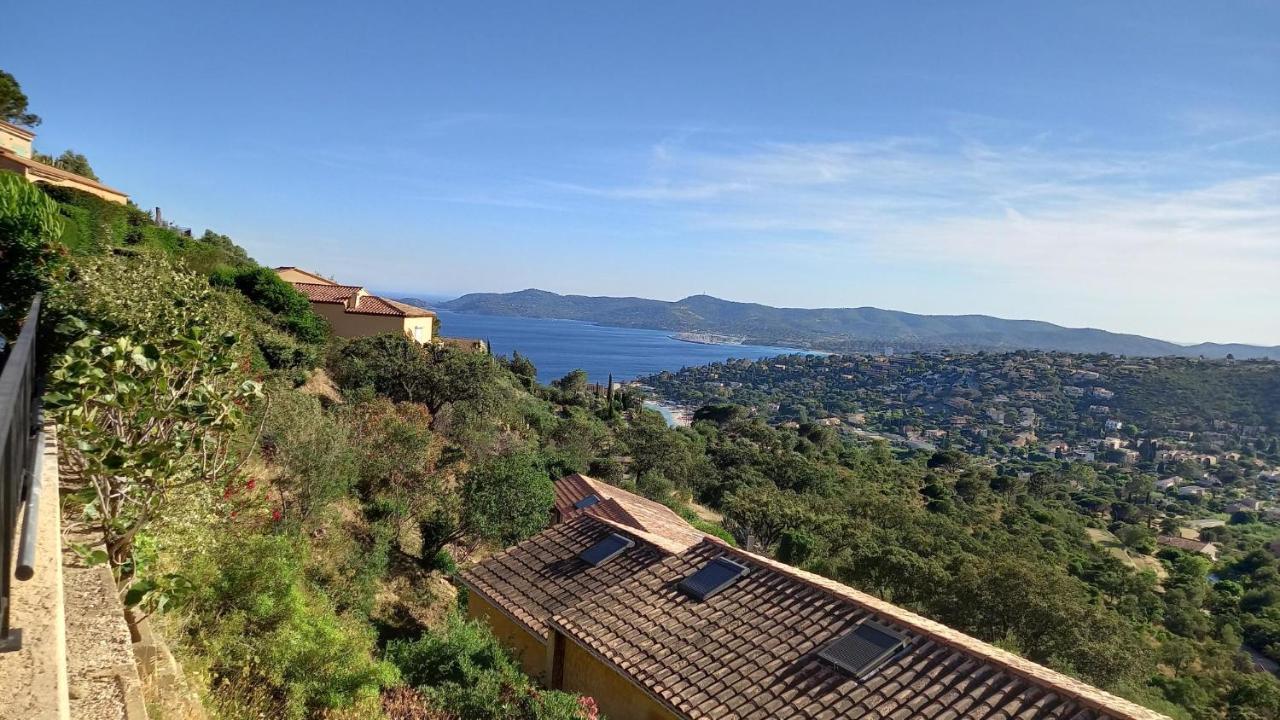 Ferienwohnung Vue Panoramique Exceptionnelle Le Lavandou Exterior foto